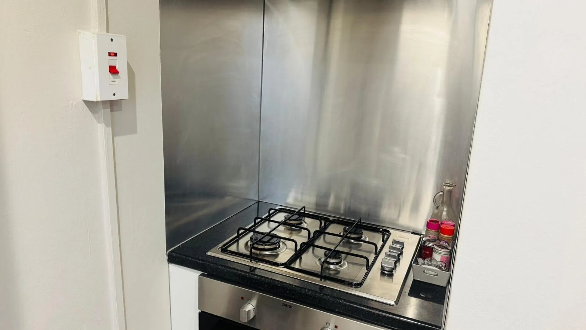 בית אירוח לונדון Gorgeous Rooms Near Canary Wharf