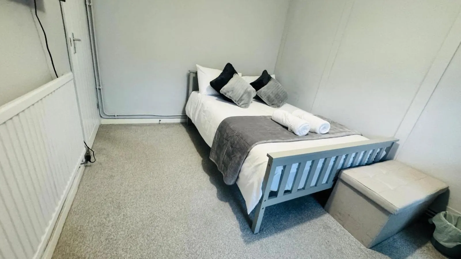 בית אירוח לונדון Gorgeous Rooms Near Canary Wharf